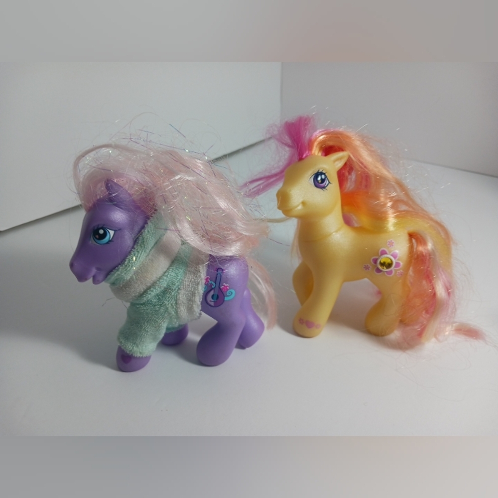 My Little Pony Gem Blossom Jewel Yellow Pink Figure & Sweetsong MLP